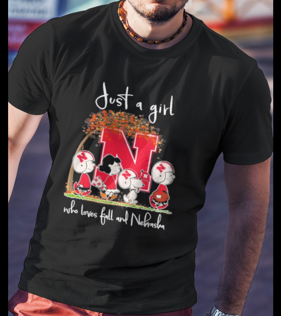 Just A Girl Who Loves Fall And Nebraska Peanuts Gang Football T-Shirt