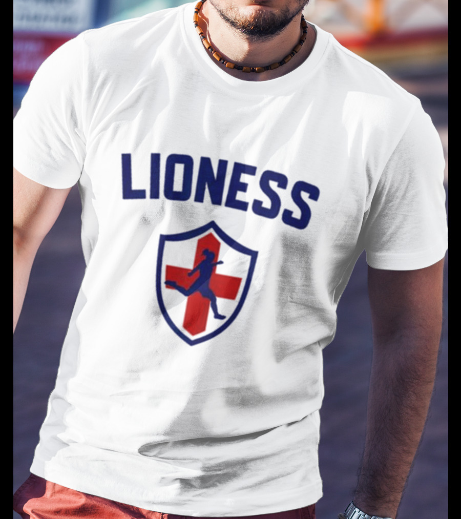 LIONESS England Team Crest Soccer Player Emblem T-Shirt