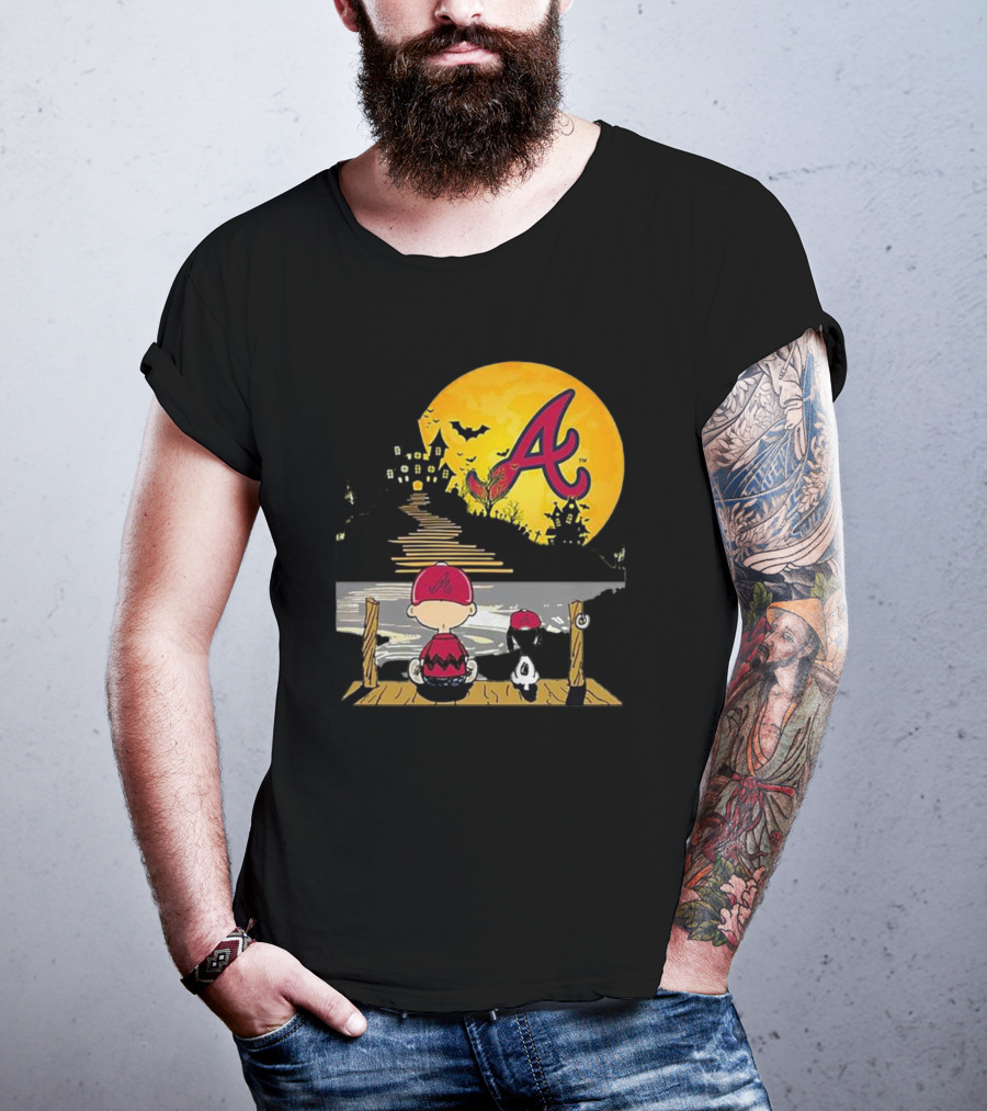 Snoopy Charlie Brown Atlanta Braves Halloween Under Moon T-Shirt