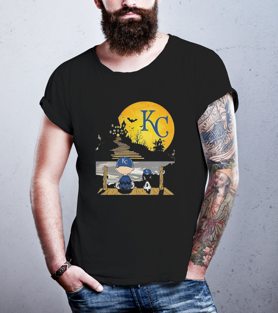 Snoopy Charlie Brown Halloween Kansas City Royals Moon Scene T-Shirt