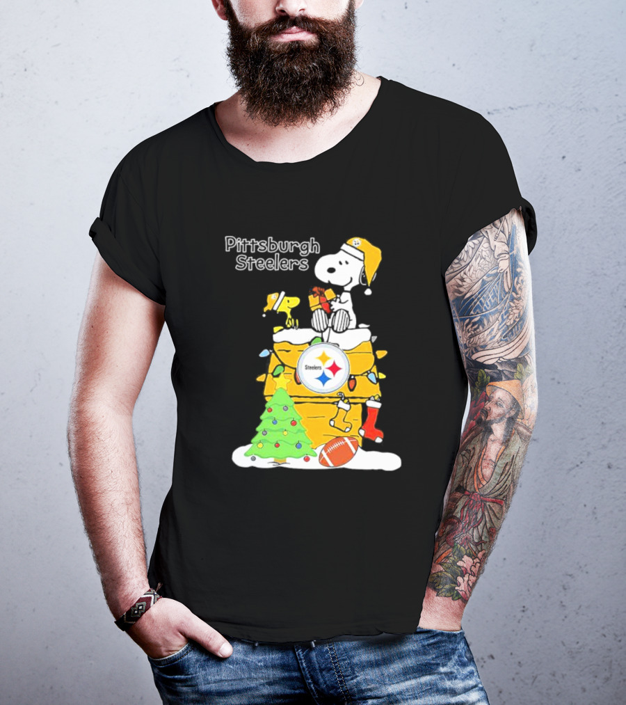 Pittsburgh Steelers Christmas Snoopy Rooftop Holiday Scene T-Shirt