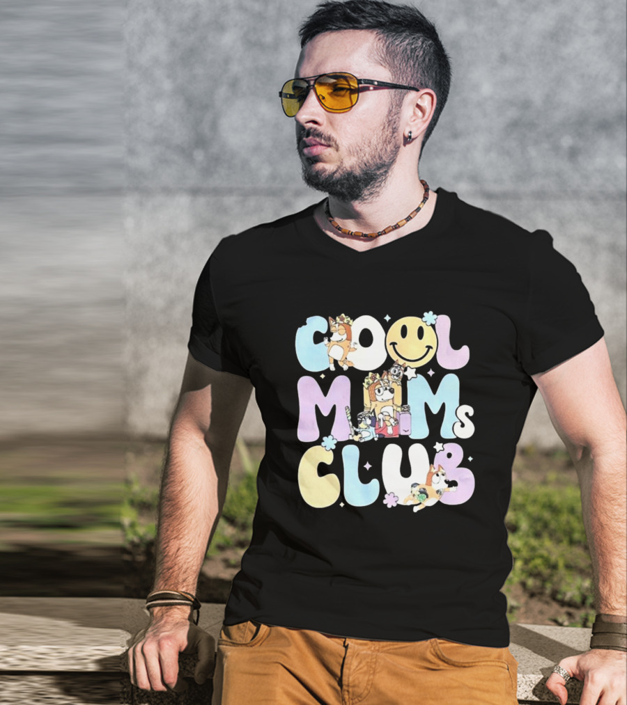 Cool Moms Club Mama Smile Happy Characters T-Shirt