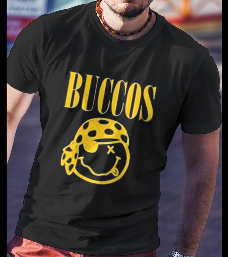 Buccos Smiling Pirate Logo Pittsburgh Pirates T-Shirt