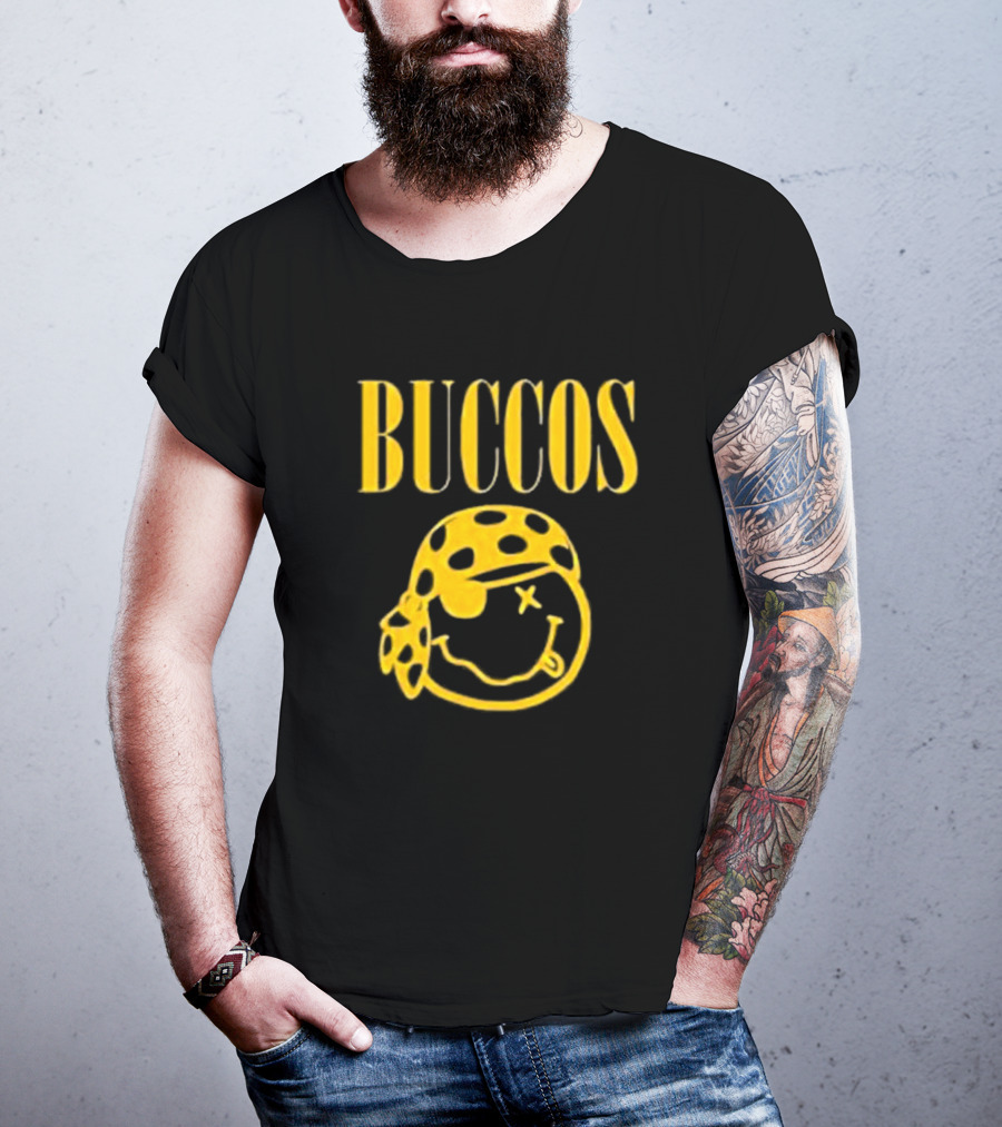 Buccos Smiling Pirate Logo Pittsburgh Pirates T-Shirt
