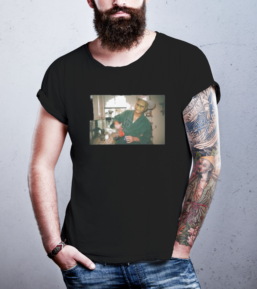 Mac Demarco Lizard Man Pouring Coffee In Kitchen T-Shirt
