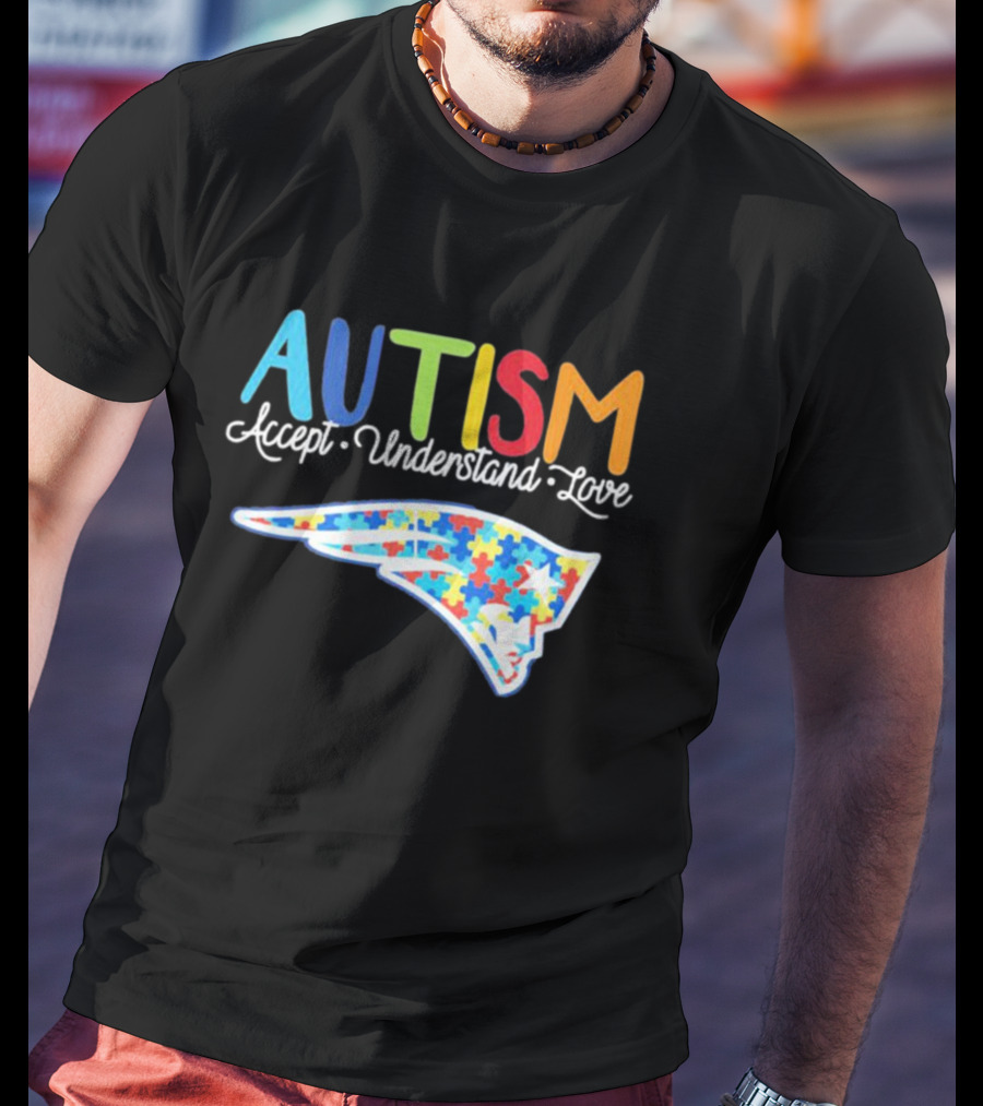 New England Patriots Autism Awareness Accept Understand Love Puzzle T-Shirt