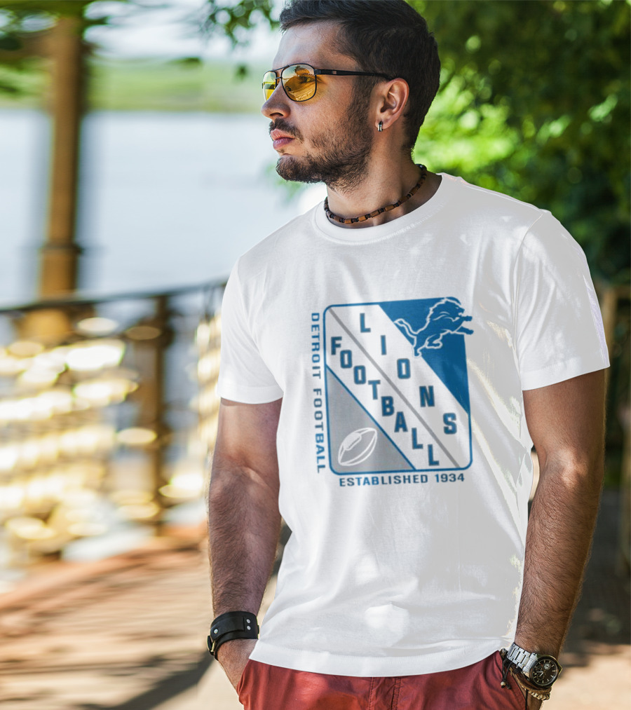Detroit Lions Football Shield Established 1934 Iconic T-Shirt
