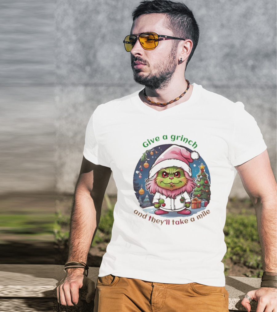 Chibi Pink Grinch Christmas Scene Give A Grinch And They’ll Take A Mile T-Shirt