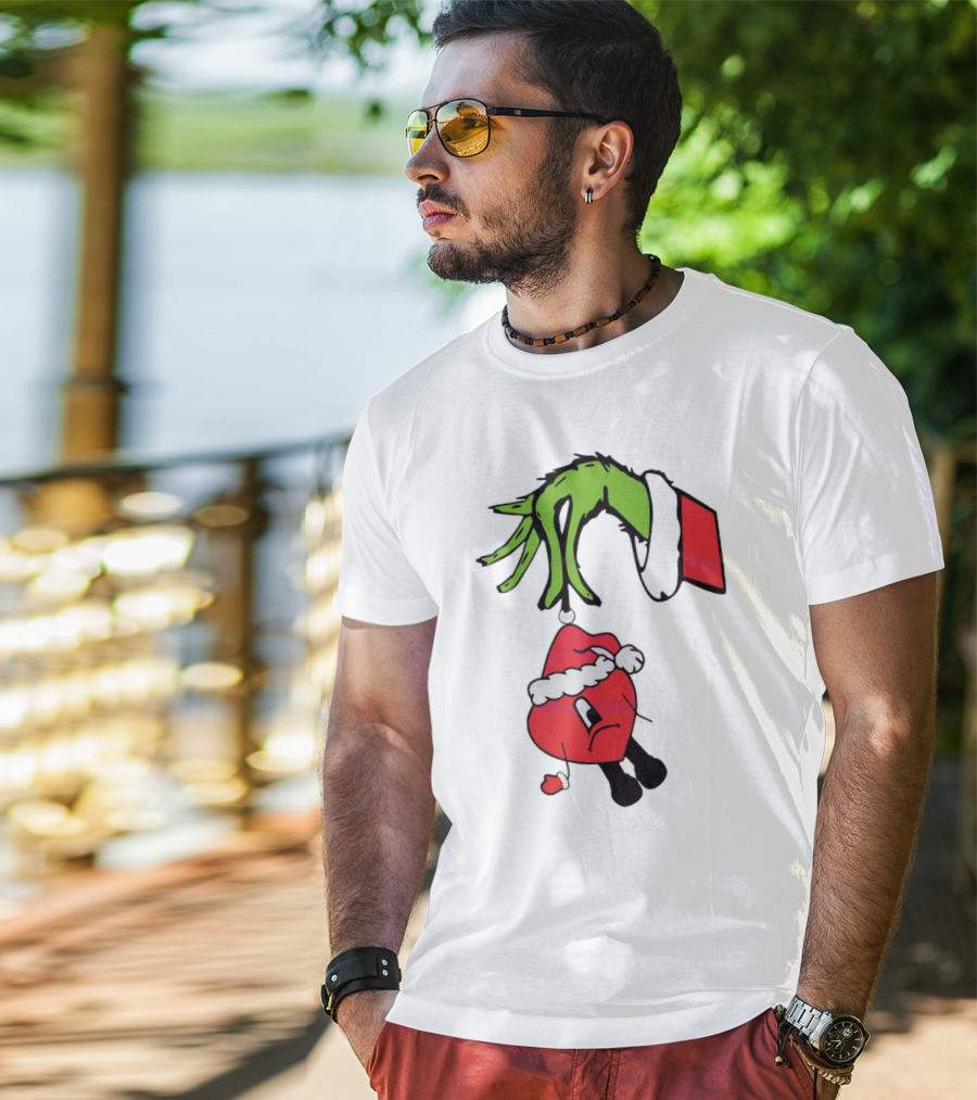 Grinch Hand Holding Santa Hat Bad Bunny Xmas T-Shirt
