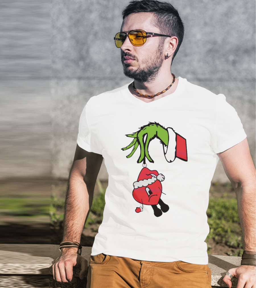 Grinch Hand Holding Santa Hat Bad Bunny Xmas T-Shirt