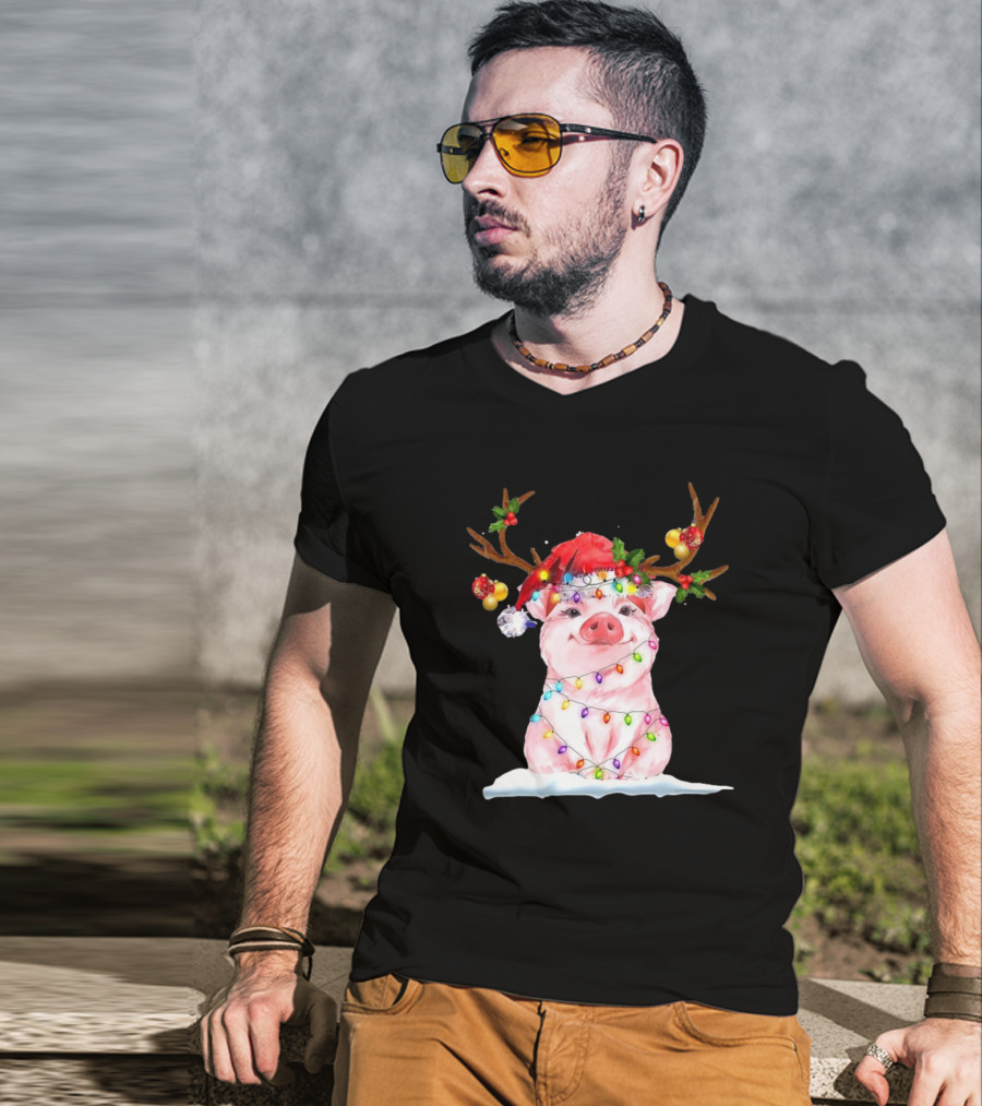 Pig Reindeer Antlers Santa Hat Christmas Lights T-Shirt