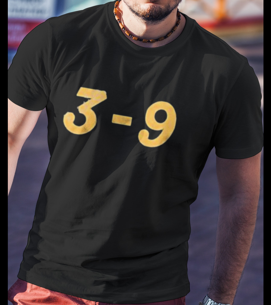 Old Grad 3-9 Pitt Football Fan T-Shirt