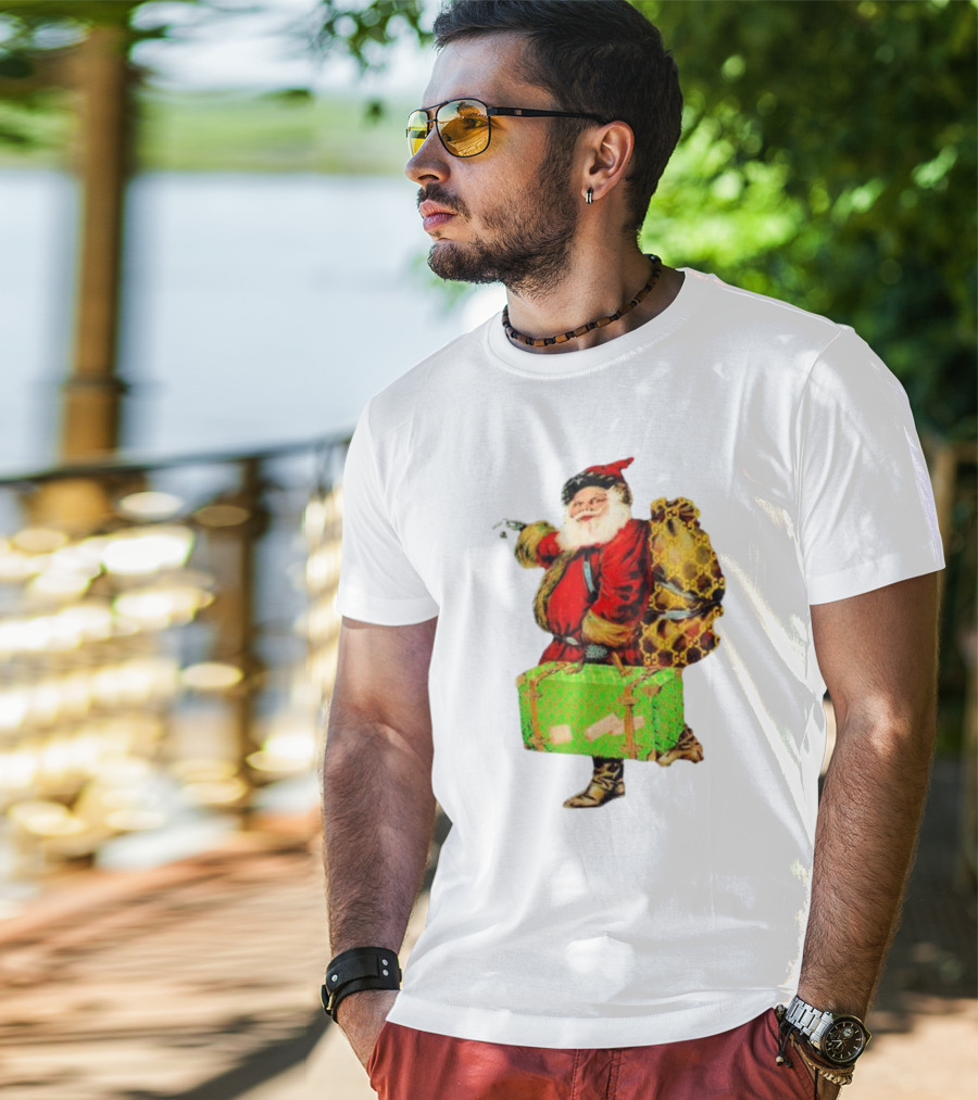 Market Designer Santa Vintage Luggage T-Shirt