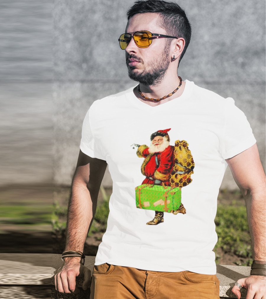 Market Designer Santa Vintage Luggage T-Shirt
