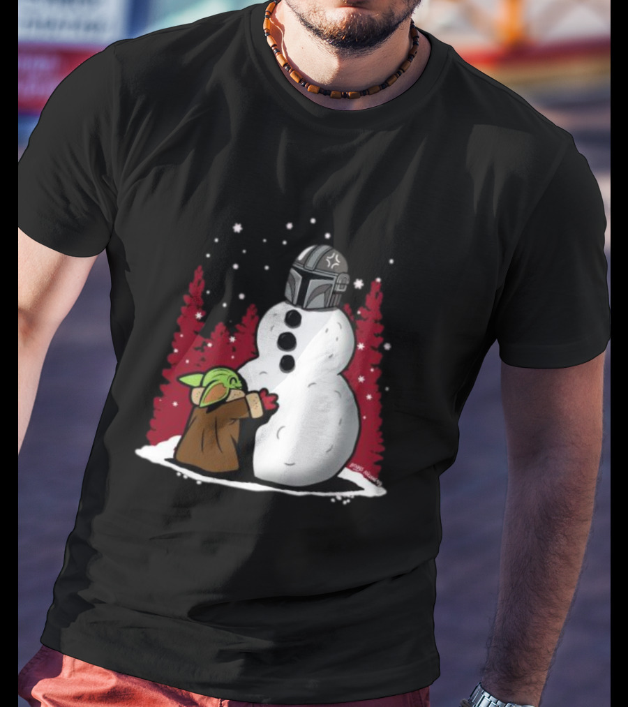 The Best Snowman In The Parsec Yoda Hugs Snowman Mandalorian Helmet Snow Star Wars T-Shirt