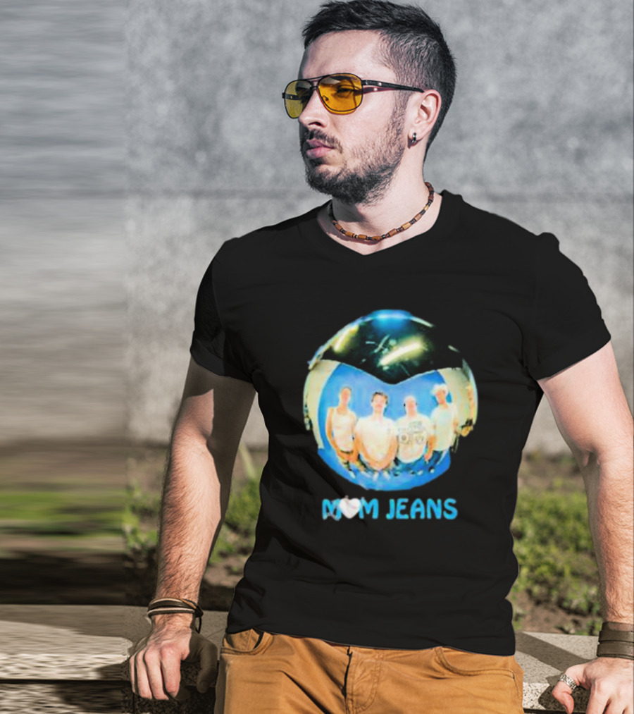 Mom Jeans Band Fisheye Group Photo Orb T-Shirt