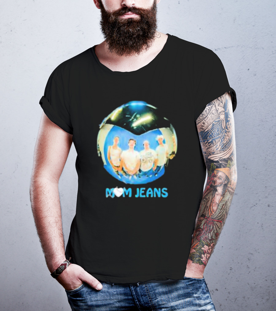 Mom Jeans Band Fisheye Group Photo Orb T-Shirt