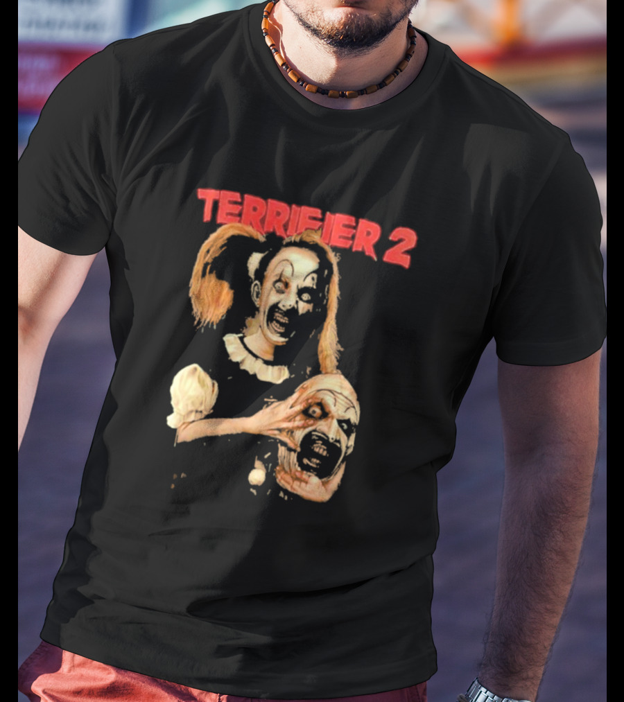 Terrifier 2 Horror Clown Character Holding Severed Head T-Shirt