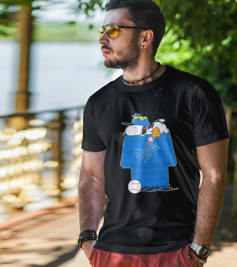 Snoopy And Woodstock Sleeping On Los Angeles Dodgers Doghouse With Baseball T-Shirt