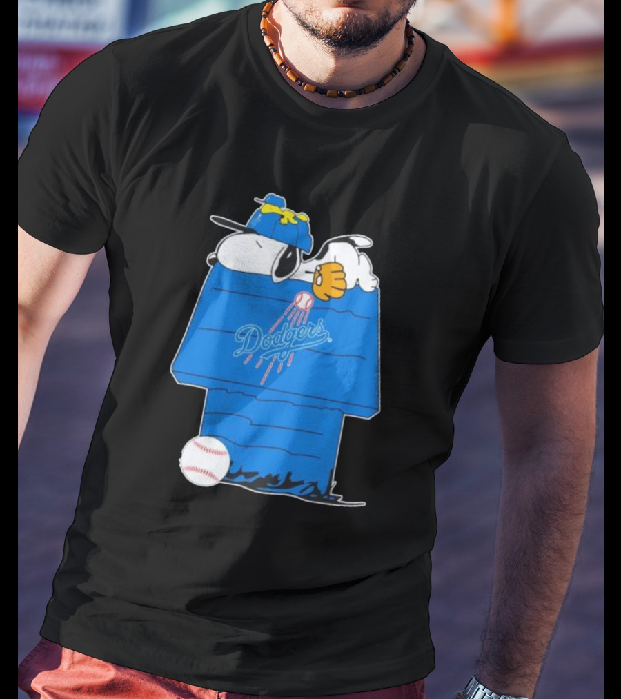 Snoopy And Woodstock Sleeping On Los Angeles Dodgers Doghouse With Baseball T-Shirt