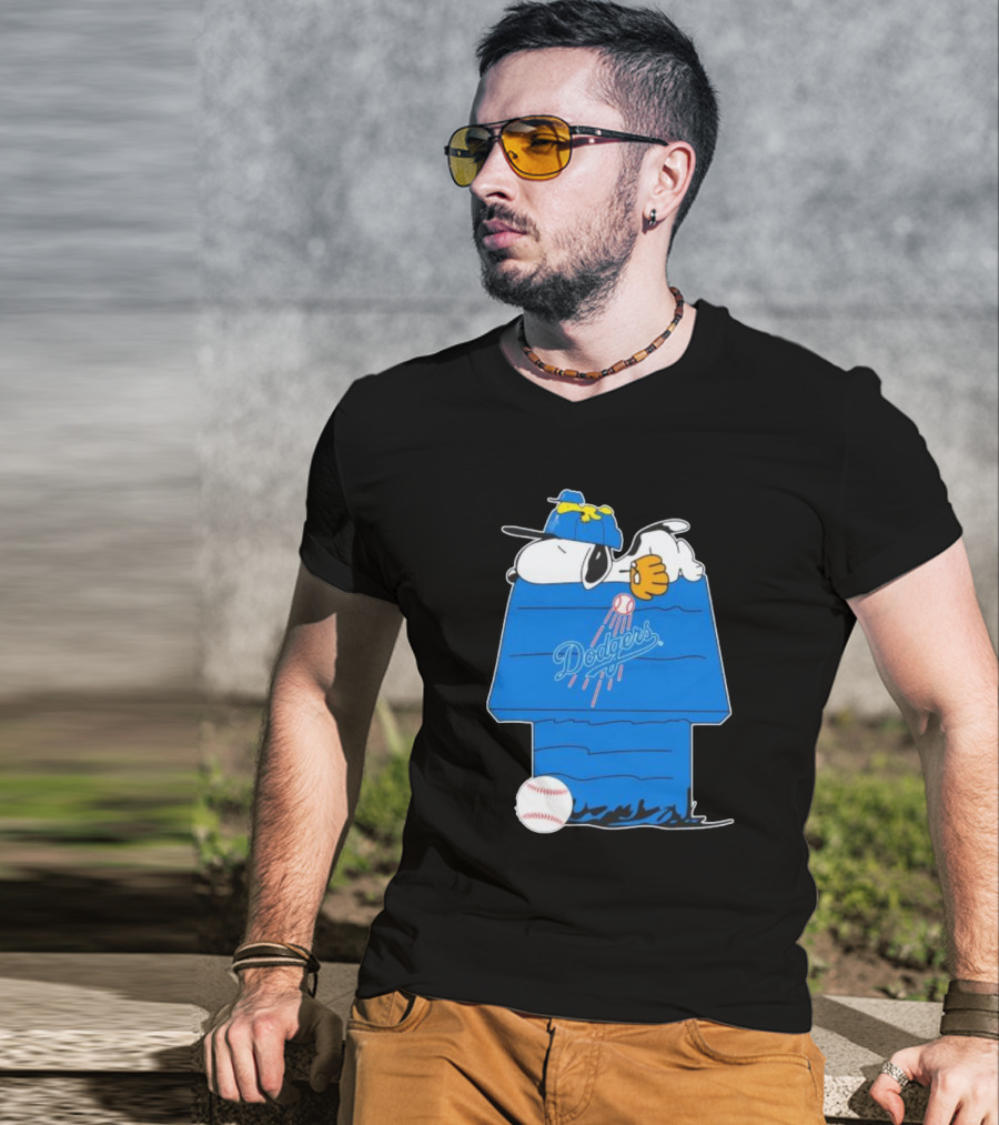 Snoopy And Woodstock Sleeping On Los Angeles Dodgers Doghouse With Baseball T-Shirt