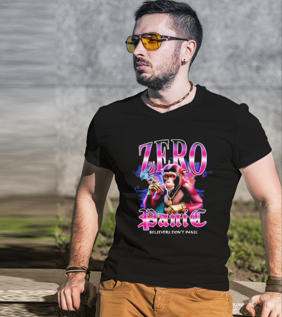 ZERO Panic Believers Don’t Panic Chimpanzee Smoking Hip-Hop T-Shirt