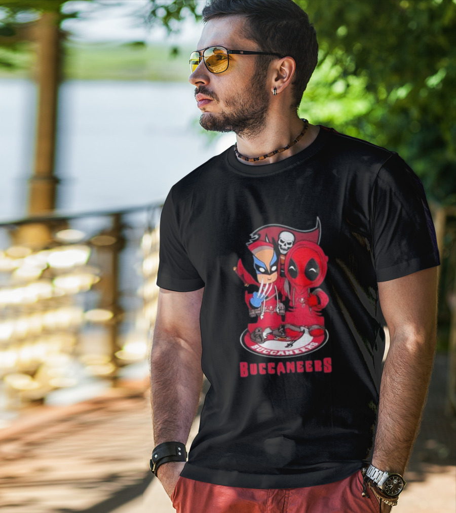 Tampa Bay Buccaneers Marvel Wolverine Deadpool Buccaneers T-Shirt
