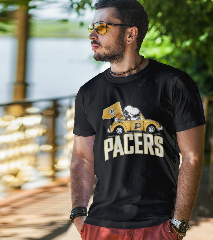Indiana Pacers Snoopy Fan Forever Basketball Team Car Flag T-Shirt