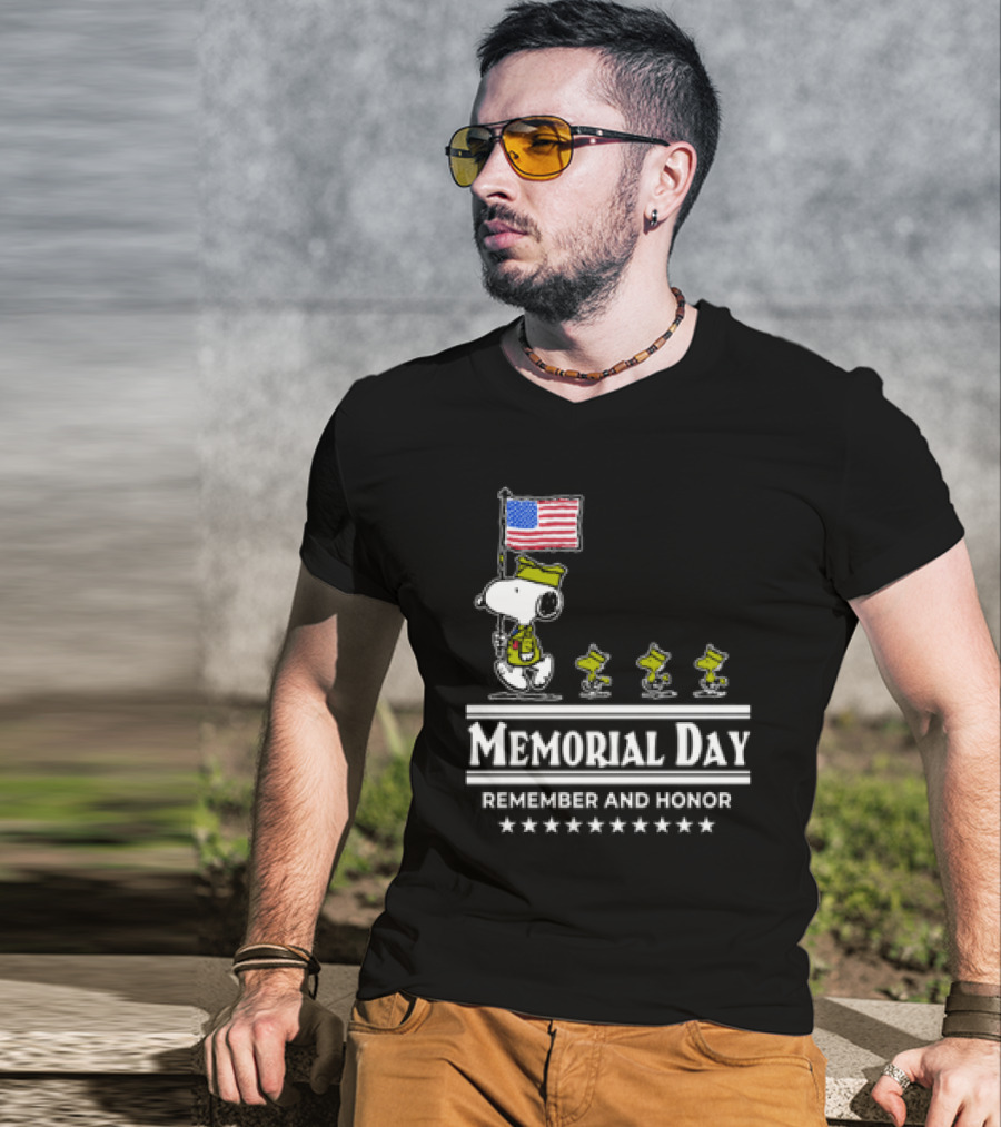 Memorial Day Snoopy And Woodstock Remember And Honor With American Flag T-Shirt