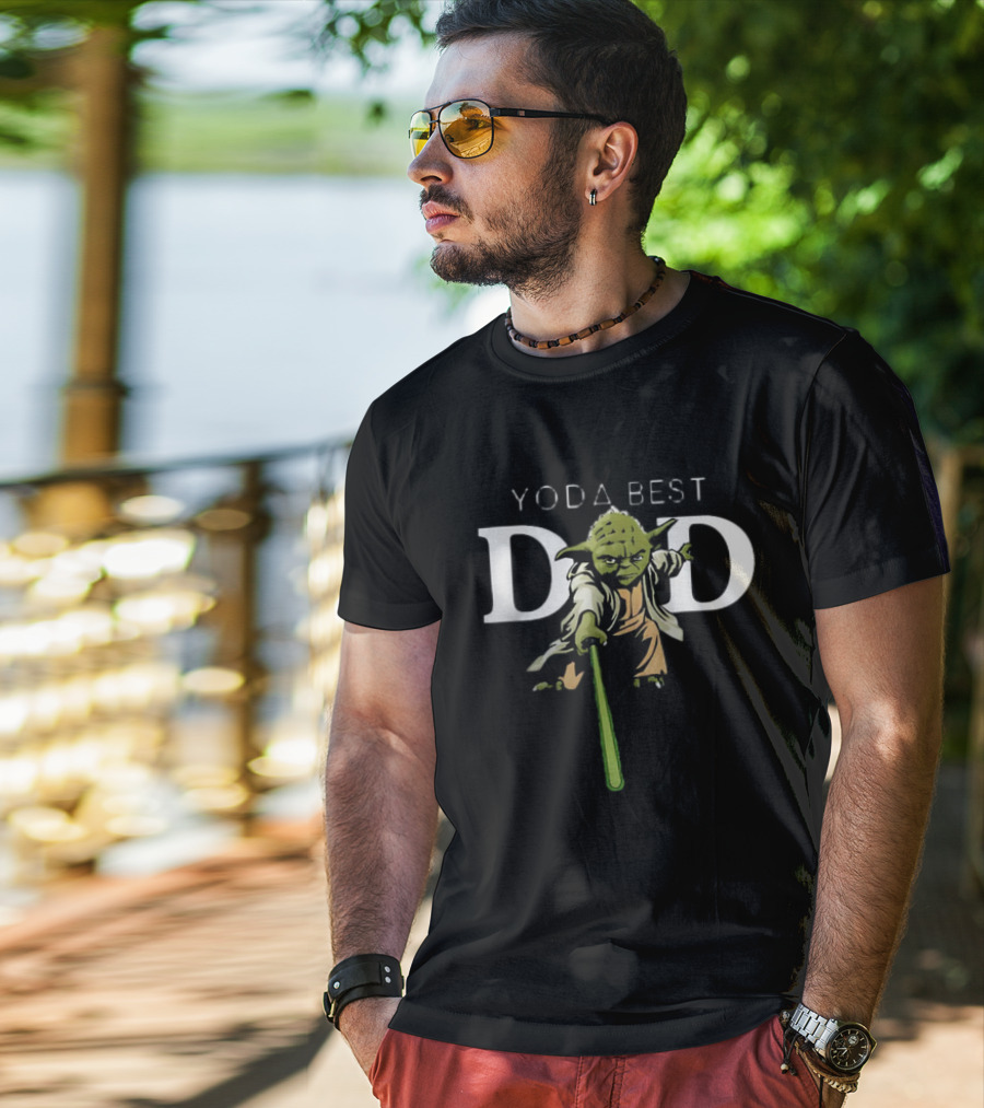 Yoda Best Dad Star Wars Fathers Day Green Lightsaber Jedi Master T-Shirt