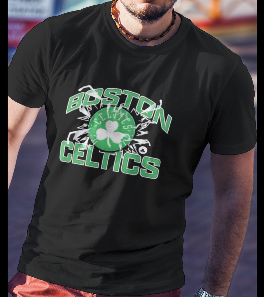 Boston Celtics Fanatics Shattered Logo Burst T-Shirt
