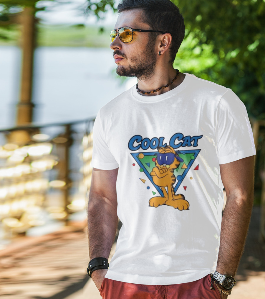 Quinton Reviews Wearing Garfield Cool Cat Retro T-Shirt