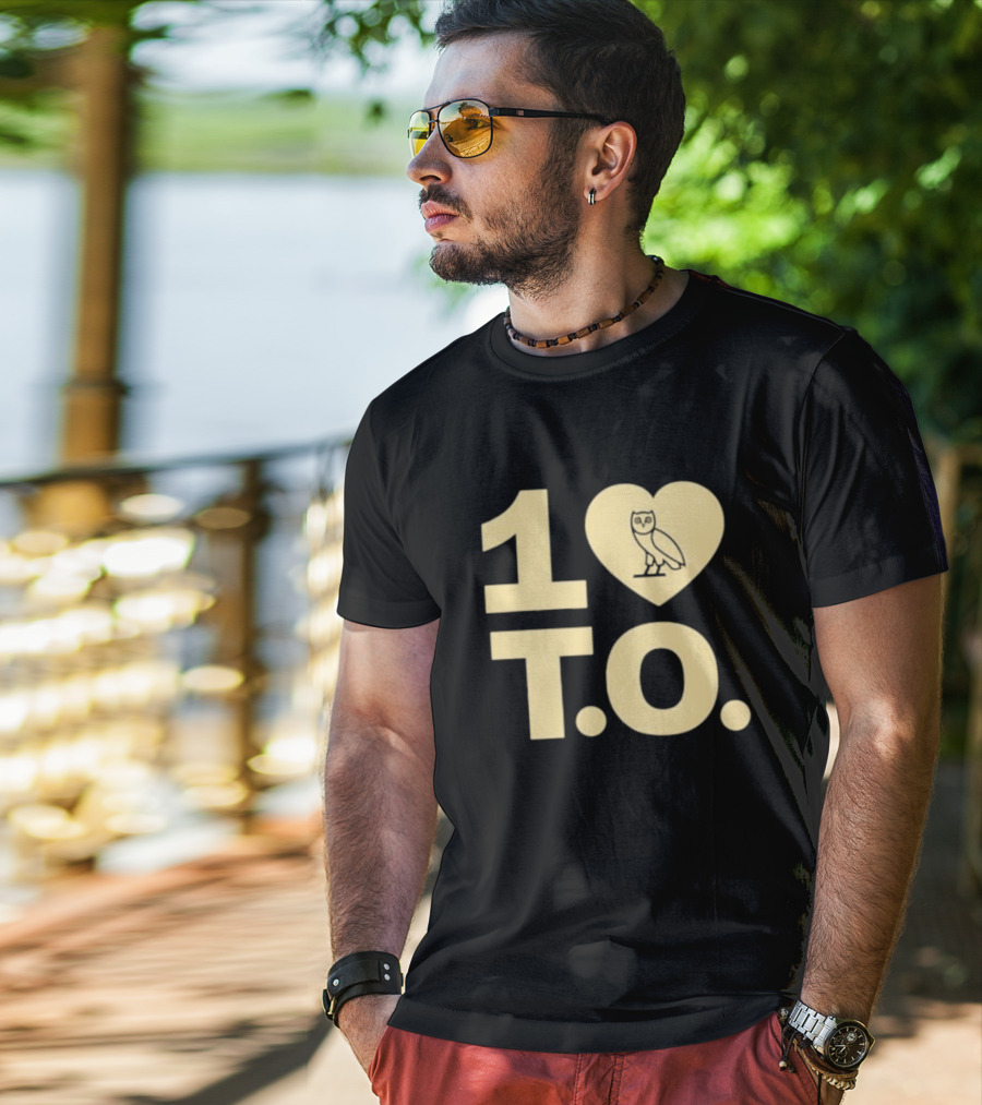 1 Love T.O. OVO Owl Logo Classic T-Shirt