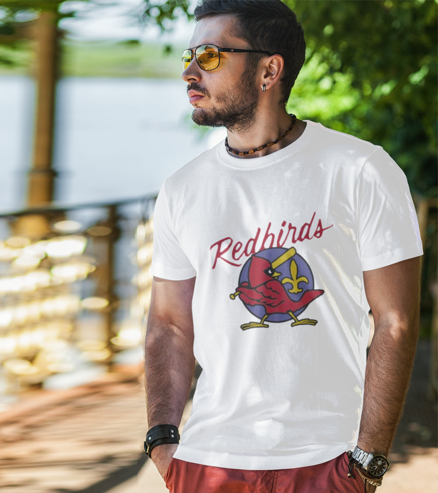 Redbirds St Louis Cardinals Baseball Fleur-de-Lis Icon Bird Bat T-Shirt