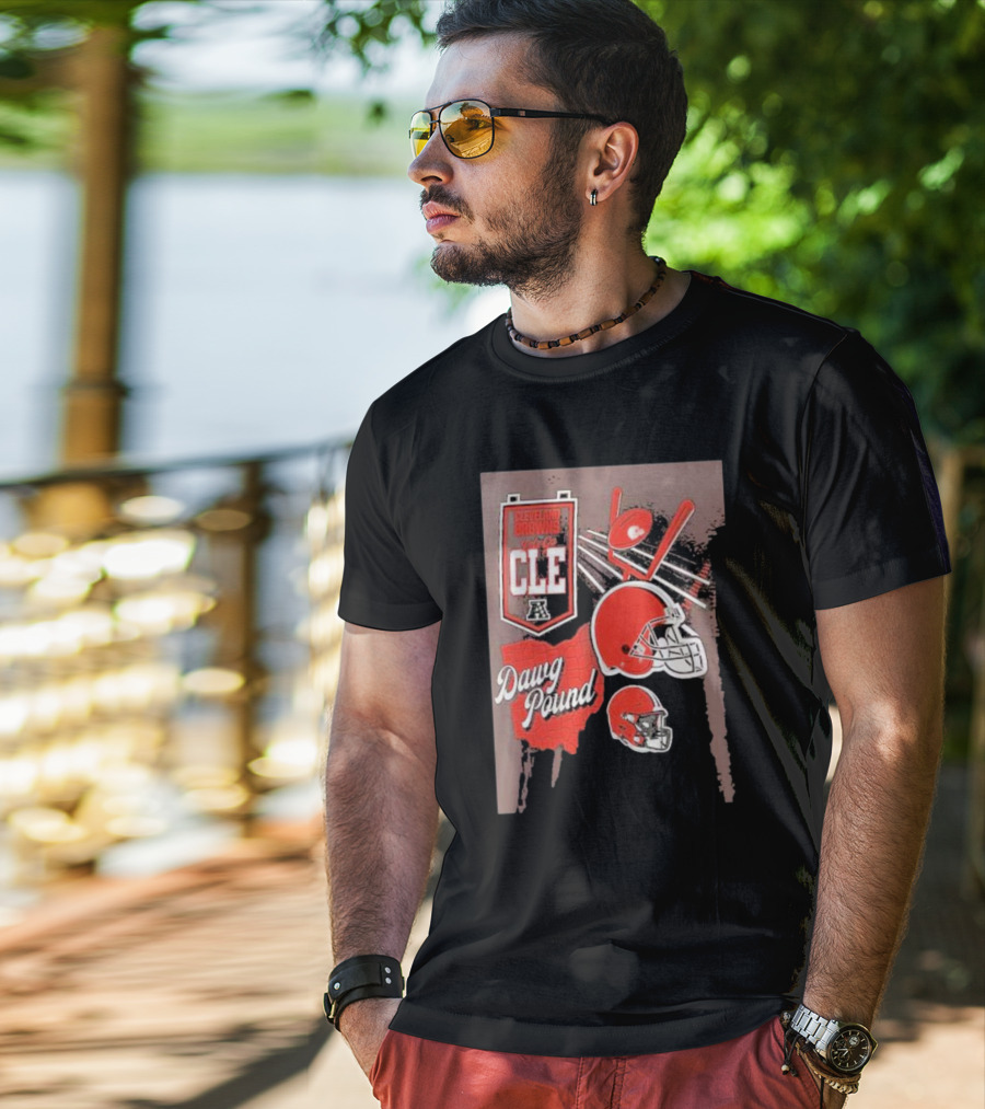 Cleveland Browns Dawg Pound Helmet CLE Football Fanatics Branded Split Zone T-Shirt