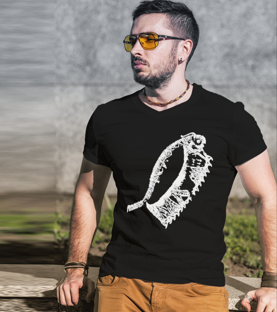 Insert Coin Bloodborne Saw Cleaver T-Shirt