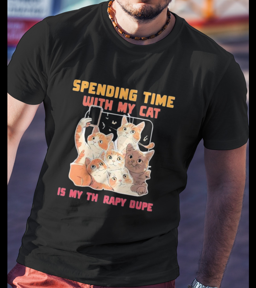 Spending Time With My Cat Is My Therapy Dupe Vintage Cats Taking Selfie T-Shirt