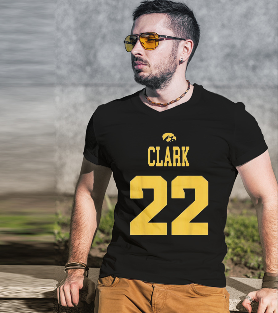 Clark 22 Iowa Hawkeyes T-Shirt