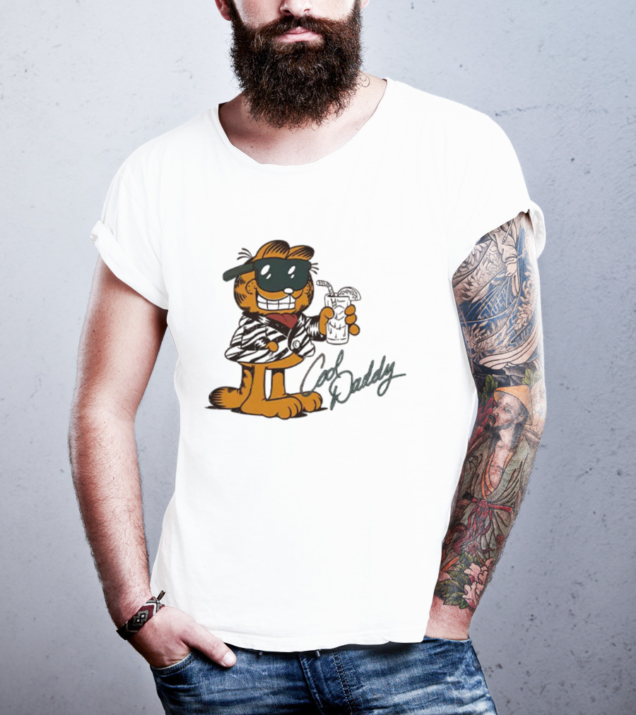 Garfield Cool Daddy Sunglasses Drink T-Shirt