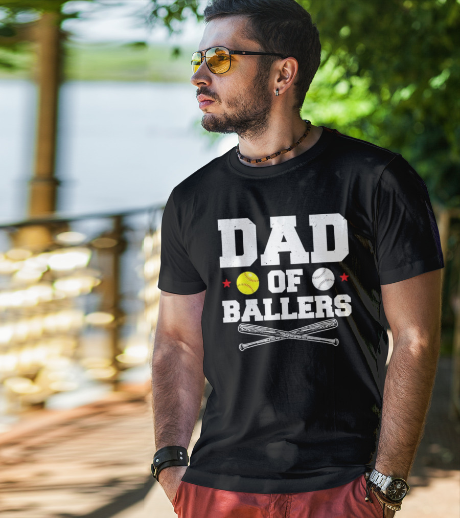 Dad Of Ballers Baseball Softball Crossed Bats Yellow White Balls Red Stars T-Shirt