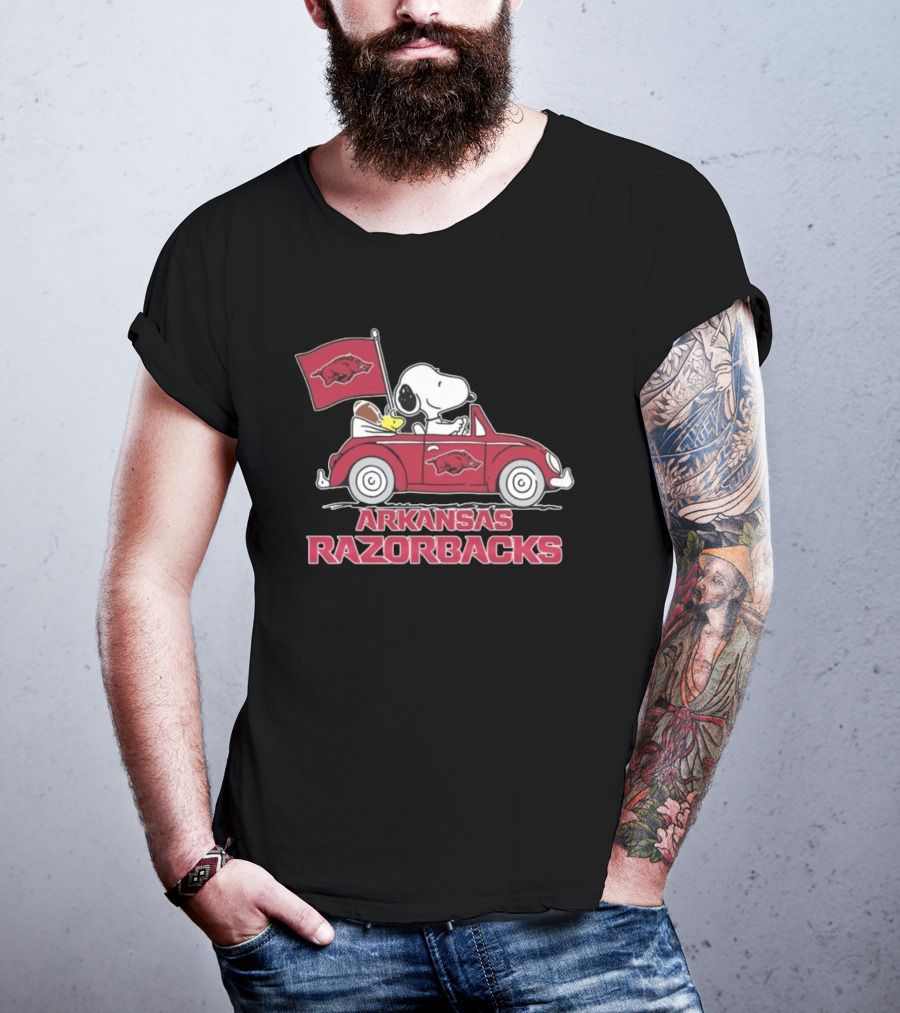 Snoopy And Woodstock Driving Car With Arkansas Razorbacks Flag T-Shirt