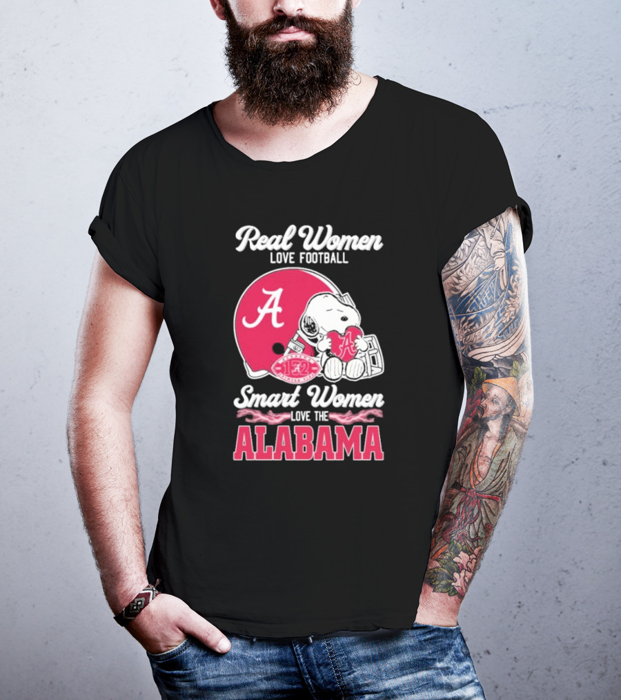 Real Women Love Football Smart Women Love The Alabama Crimson Tide 132 Season Snoopy Helmet T-Shirt