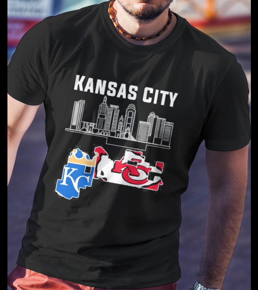 Kansas City Skyline KC Chiefs Royals Map T-Shirt