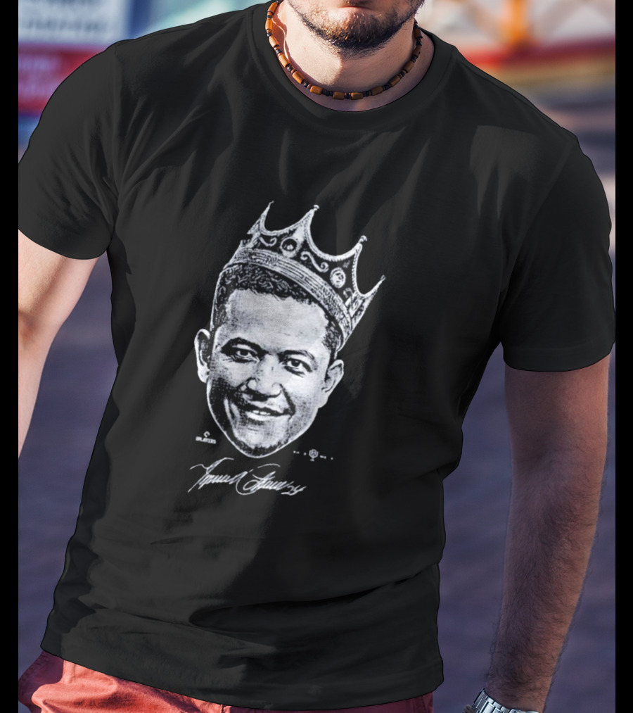 Miguel Cabrera Crown Portrait With Signature T-Shirt