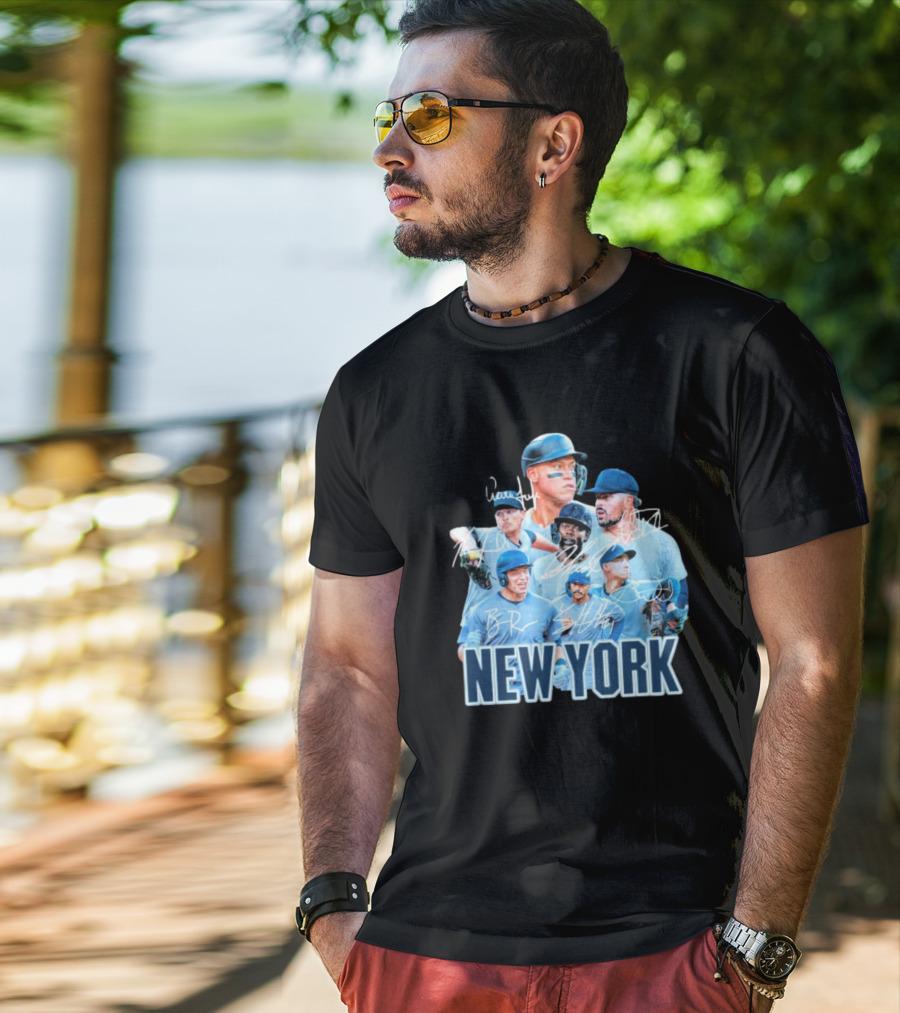 New York Yankees MLB Players Series Signatures Team Portrait T-Shirt