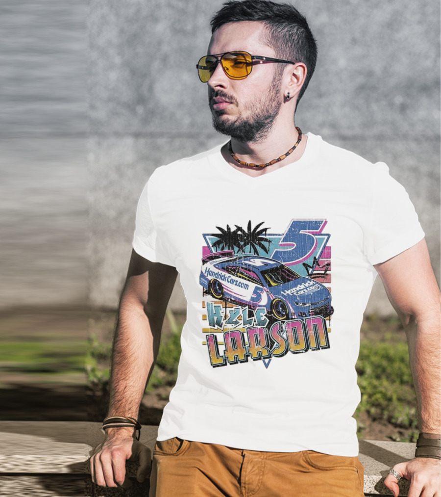 Kyle Larson Hendrickcars.com Racing Car Palm Trees Sunset Retro Style T-Shirt