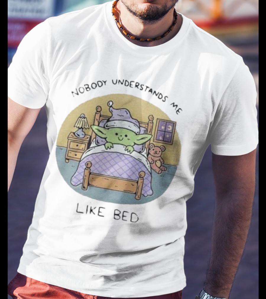 Nobody Understands Me Like Bed Cute Green Alien Cartoon Pajamas Nighttime Scene T-Shirt