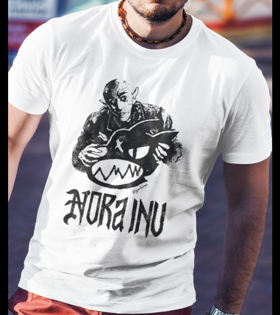 Nora Inu Vampyre Monster Art T-Shirt
