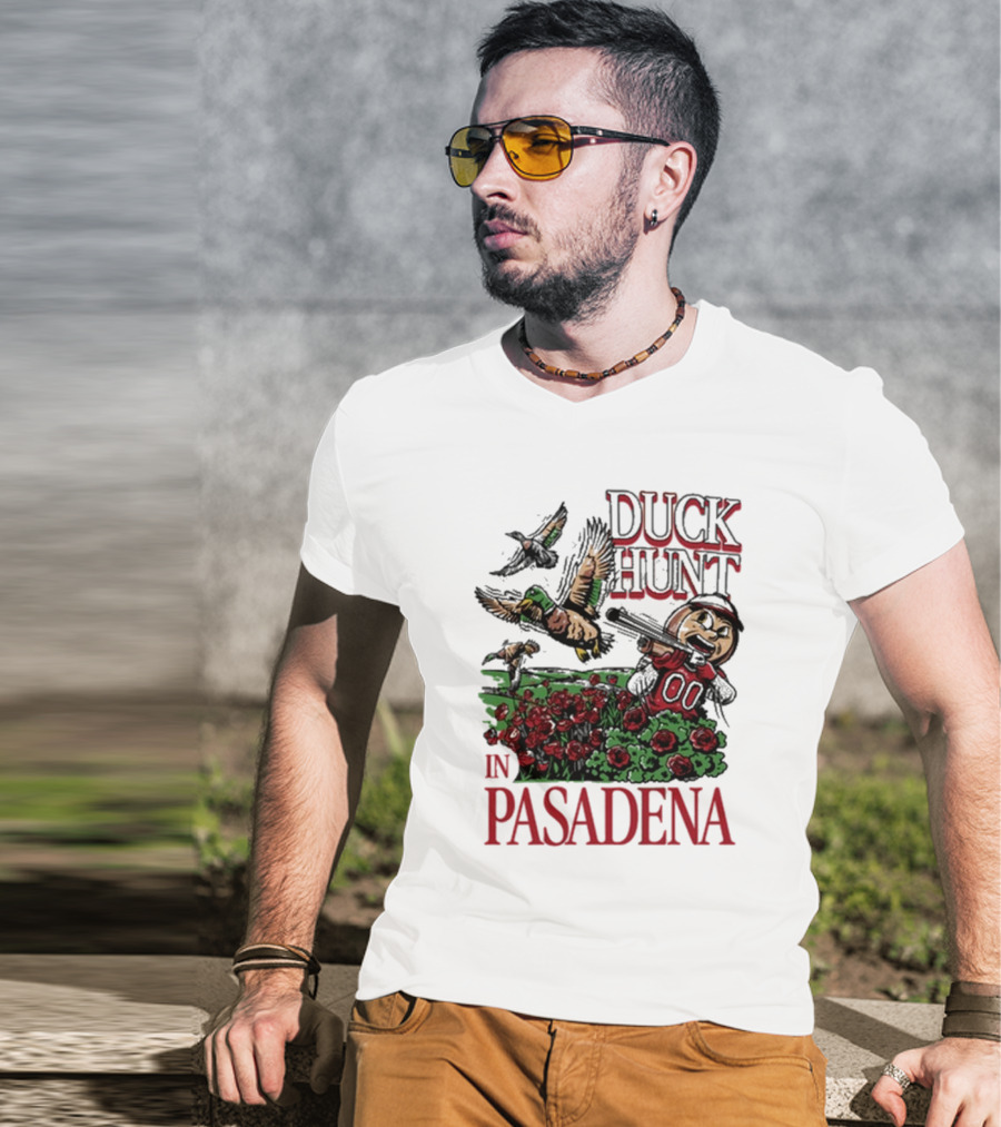 Duck Hunt In Pasadena Football Roses Retro Style T-Shirt