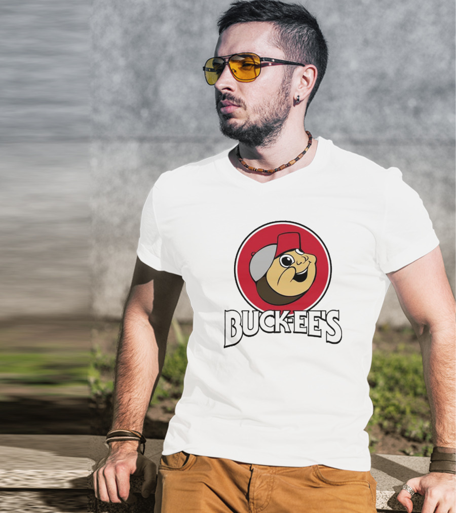 Ohio State Buckeyes Buc-ee's Beavers Retro Illustration T-Shirt